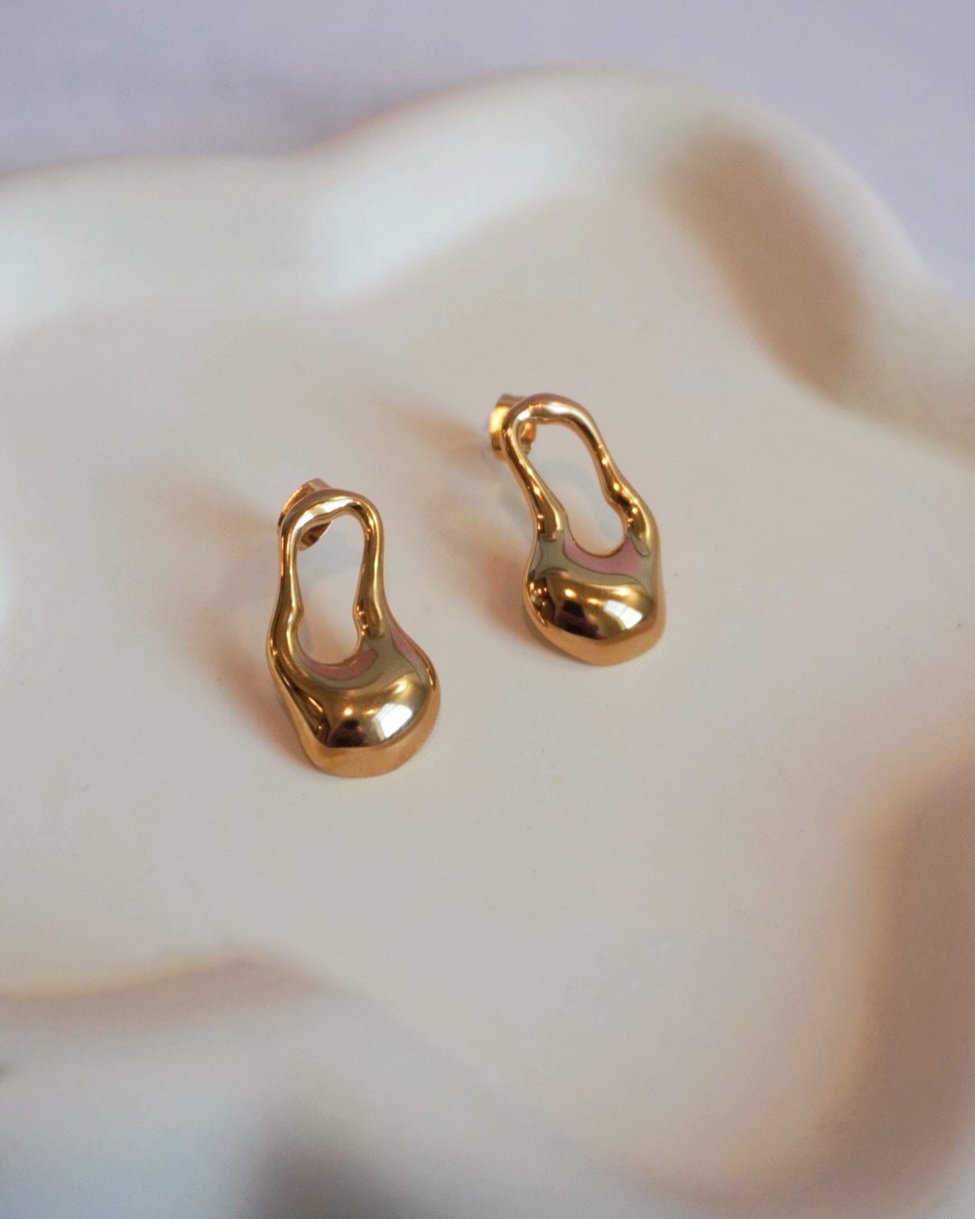 Becca Earrings 💧 - Gold